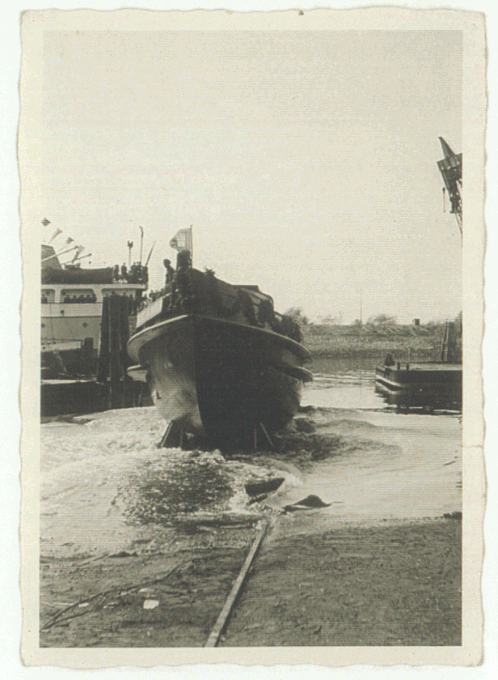 "Marxen" wird zu Wasser gelassen Stapellauf am 07.10.1957